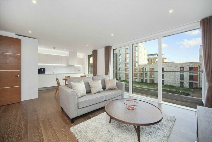 2 Bedroom Apartment To Rent In Saundby Lane Blackheath London, SE3