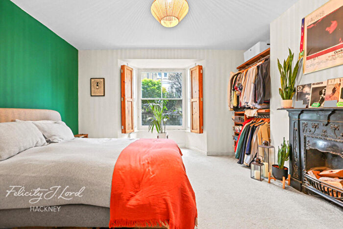 1 Bedroom Flat For Sale In Brookfield Road, London, E9