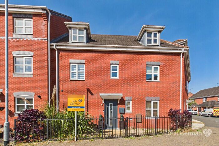 5 Bedroom Terraced House For Sale In Hevea Road, Burton-on-Trent, DE13