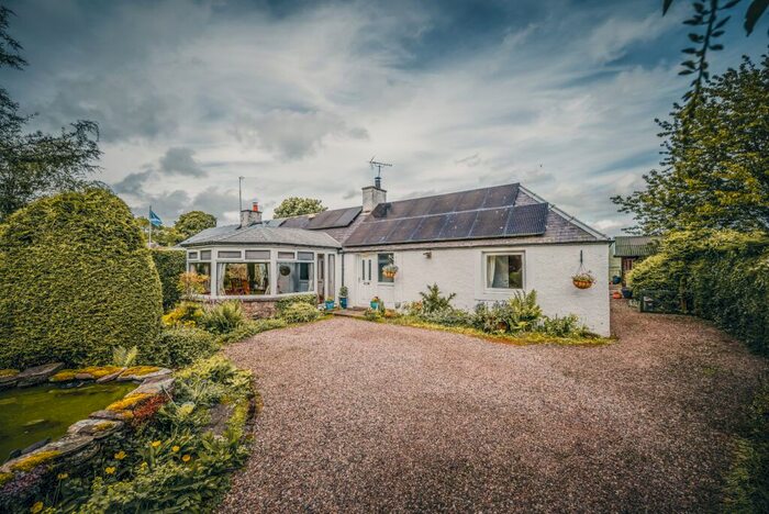 3 Bedroom Cottage For Sale In Guthrie, Forfar, DD8