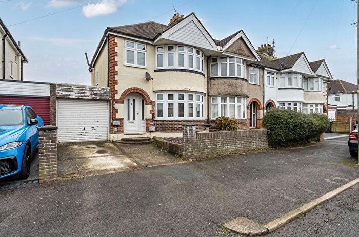 3 Bedroom Terraced House For Sale In Central Drive, Bersted, PO21