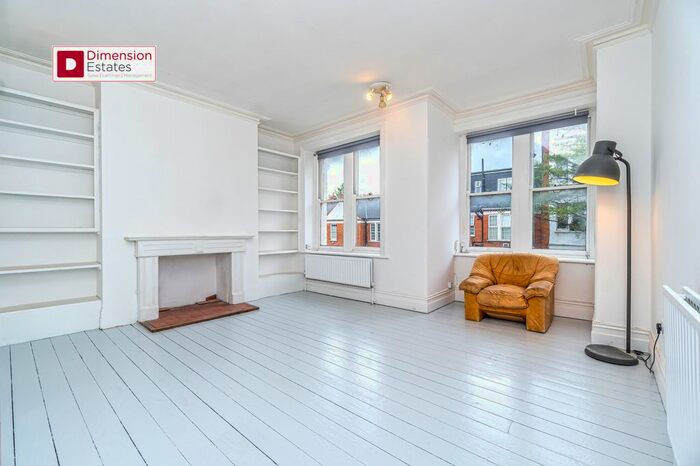 2 Bedroom Flat To Rent In Holmleigh Road, Stokenewington, North London, N16
