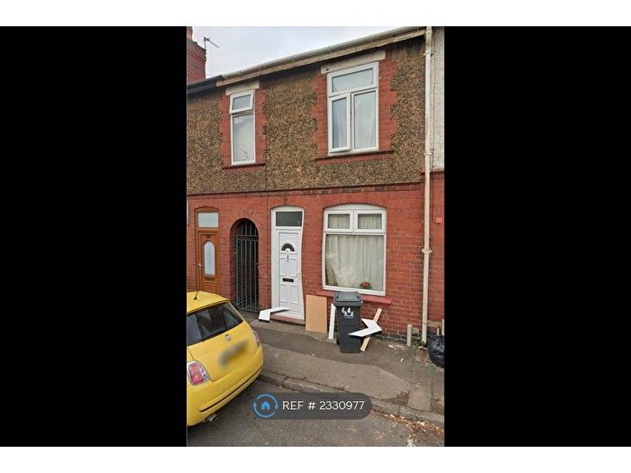 3 Bedroom Terraced House To Rent In Mason Street, West Bromwich, B70