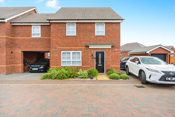 4 Bedroom Link Detached House For Sale In Grace Gardens, Eaton Leys, Milton Keynes, Buckinghamshire, MK17