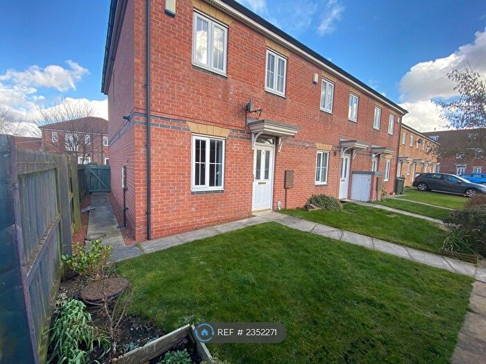 3 Bedroom End Of Terrace House To Rent In Consort Place, Newcastle Upon Tyne, NE12