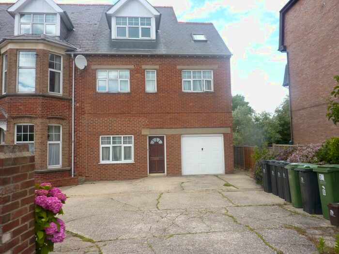 2 Bedroom Maisonette To Rent In Melcombe Avenue, Weymouth DT4