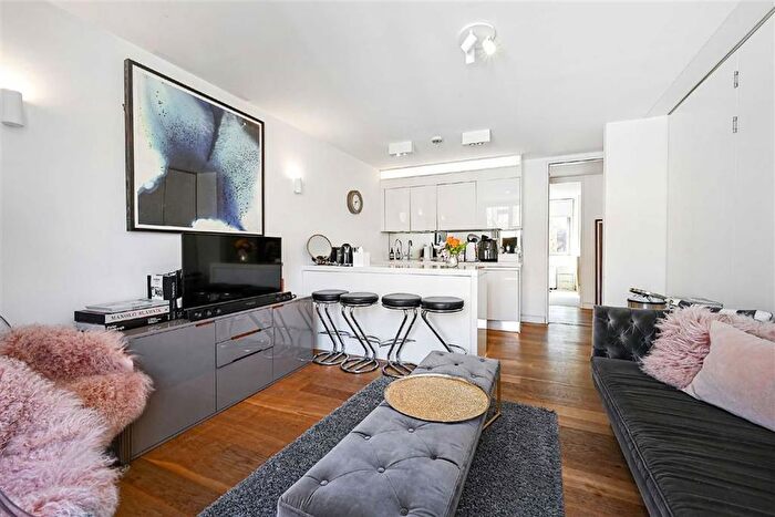 2 Bedroom Flat To Rent In Picton Place, Marylebone, W1U