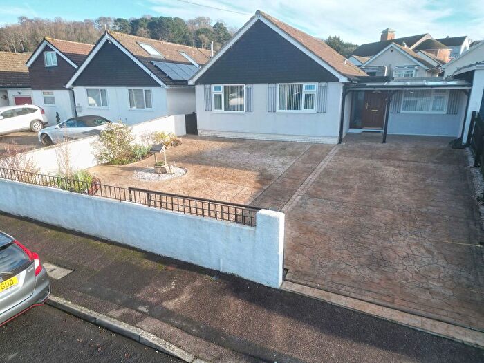 3 Bedroom Bungalow For Sale In The Roundway, Kingskerswell, TQ12