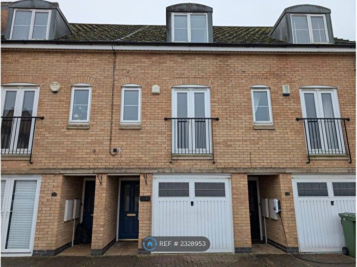 3 Bedroom Terraced House To Rent In Beaumont Way, Hampton Hargate, Peterborough, PE7