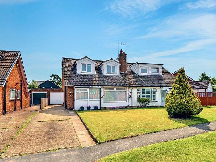 3 Bedroom Semi-Detached House For Sale In South Road, Clifton Upon Dunsmore, Rugby, CV23