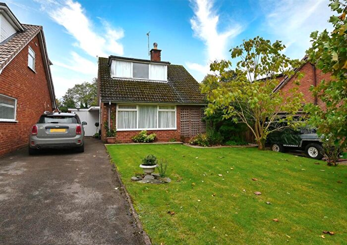 3 Bedroom Detached House For Sale In Six Ashes Road, Bobbington, Stourbridge, DY7