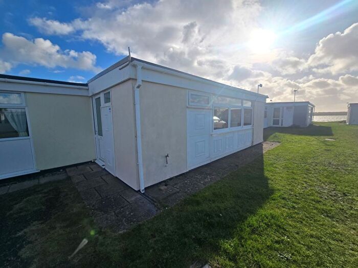 3 Bedroom Chalet For Sale In Chalet Carmarthen Bay Holiday Village, Carmarthen Bay Holiday Camp, Cydweli, Sir Gar, SA17
