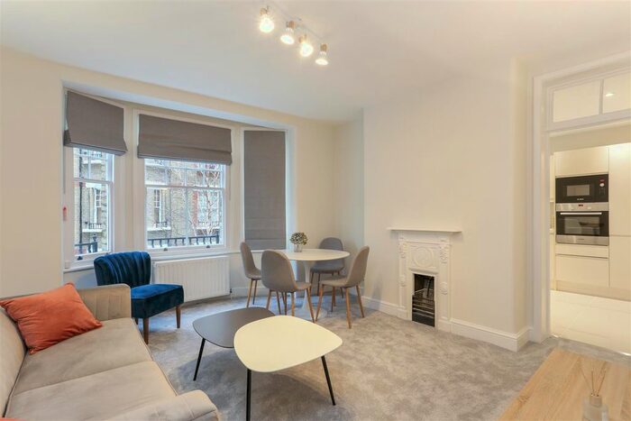 1 Bedroom Flat For Sale In Walton Street, Chelsea, SW3
