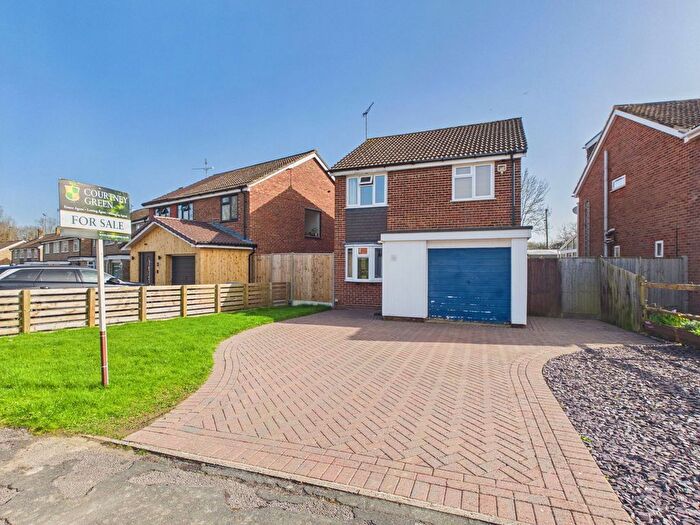 3 Bedroom Detached House For Sale In Smugglers Way, Barns Green, Horsham, RH13