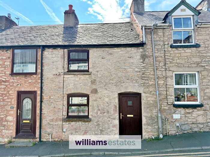 2 Bedroom Terraced House To Rent In Beacons Hill, Denbigh, LL16