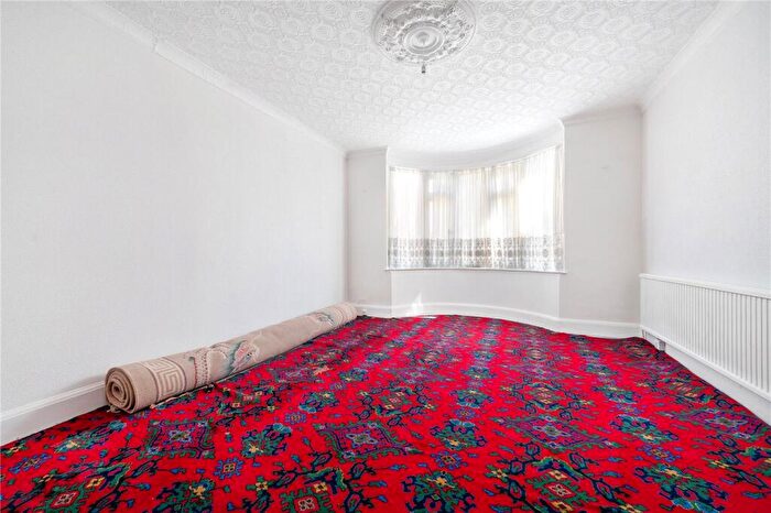 4 Bedroom Semi-Detached House For Sale In Dog Kennel Hill, East Dulwich, London, SE22