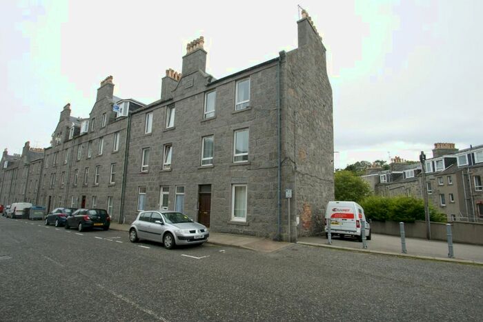 1 Bedroom Flat To Rent In Portland Street, City Centre, Aberdeen, AB11