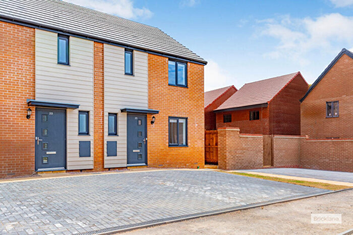 3 Bedroom House To Rent In Gabriel Way, Glenvale Park, Wellingborough, NN8