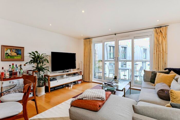 2 Bedroom Apartment To Rent In Owen Street London, EC1V