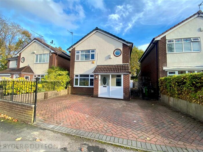 3 Bedroom Detached House To Rent In The Fairway, New Moston, Manchester, M40