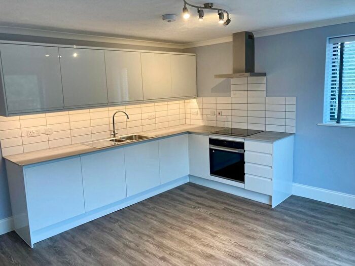2 Bedroom Flat To Rent In Crawley Road, Horsham, RH12