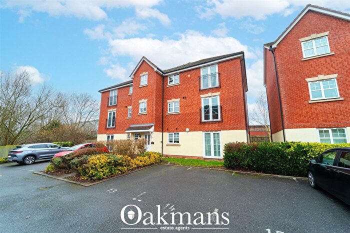 2 Bedroom Flat For Sale In Railway Walk, Bromsgrove, Worcestershire, B60