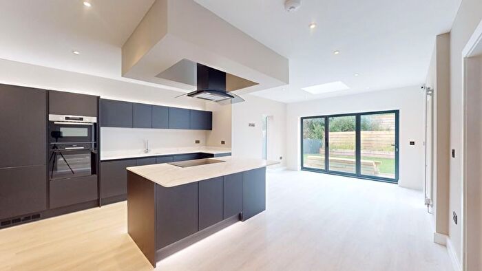 4 Bedroom Detached House To Rent In Shrubbery Road, Telford, TF1