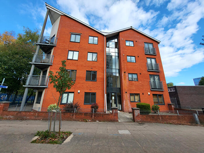 2 Bedroom Apartment To Rent In Stretford Rd, Hulme, Manchester, ., M15