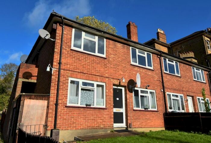 2 Bedroom Flat To Rent In Anerley Park, London, SE20