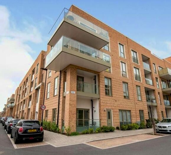 3 Bedroom Flat For Sale In Franco Avenue, Colindale, NW9
