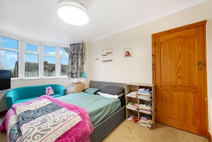 4 Bedroom Terraced House To Rent In Drake Road, Rayners Lane, Harrow, Middlesex, HA2