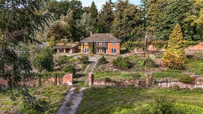 5 Bedroom Detached House For Sale In Knighton Road, Presteigne, Powys, LD8