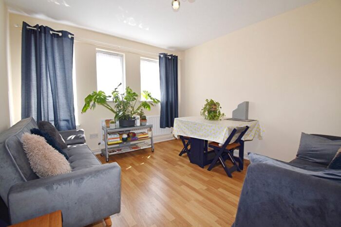 1 Bedroom Flat For Sale In Vernon Close, Coventry, CV1