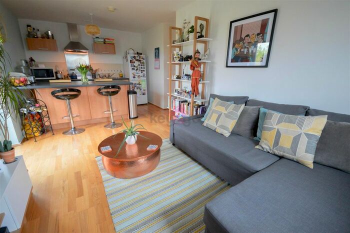 2 Bedroom Flat To Rent In Oxclose Park Rise, Halfway, S20