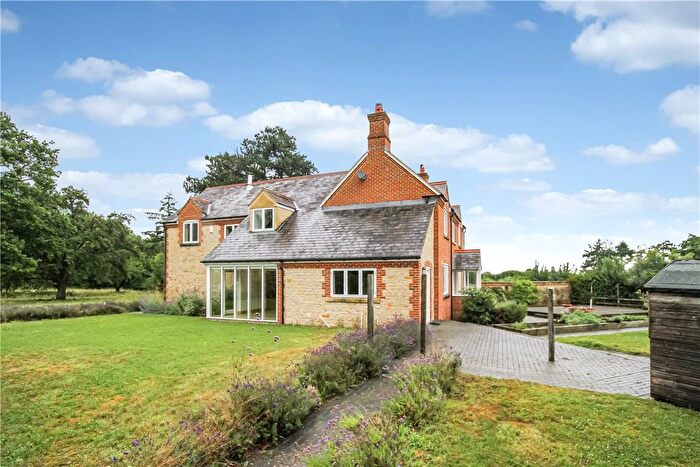 4 Bedroom Detached House To Rent In Stanton Harcourt Road, South Leigh, Witney, Oxfordshire, OX29