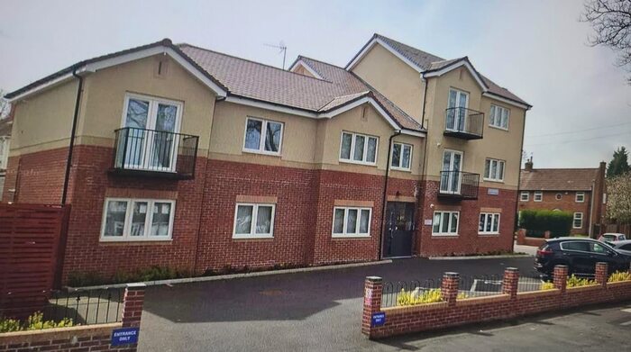 2 Bedroom Flat To Rent In Walstead Road, Walsall, WS5