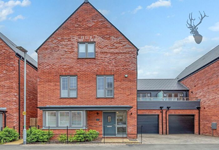 4 Bedroom Link Detached House For Sale In George Wicks Way, Chelmsford Garden, CM1
