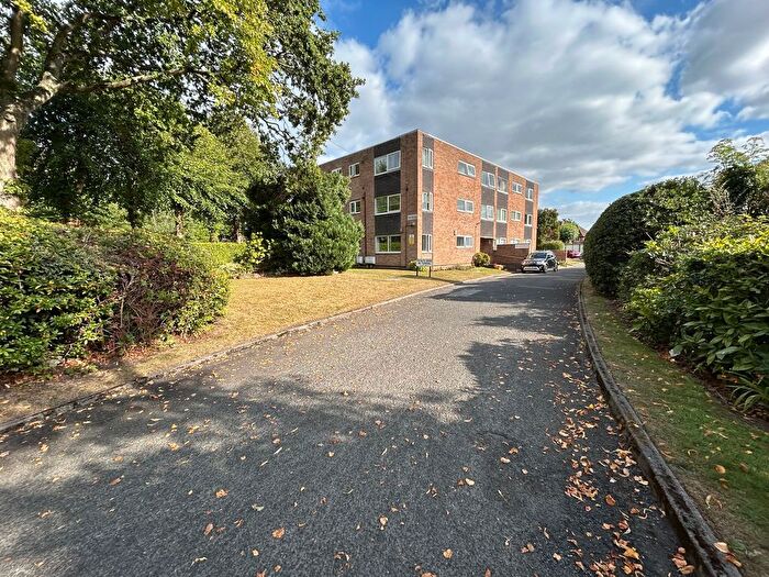 2 Bedroom Property To Rent In Halesowen Road, Halesowen, B62