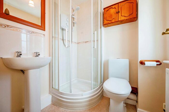 3 Bedroom Link Detached House For Sale In Combroke Grove, Hatton Park, Warwick, CV35