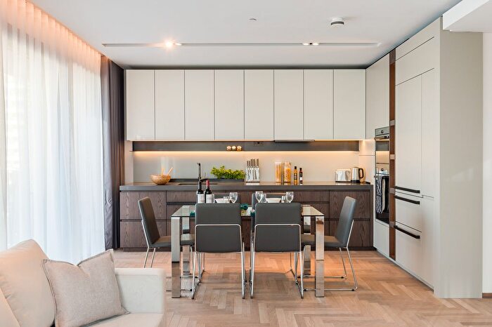 2 Bedroom Flat To Rent In Lewis Cubitt Walk, Kings Cross, N1C