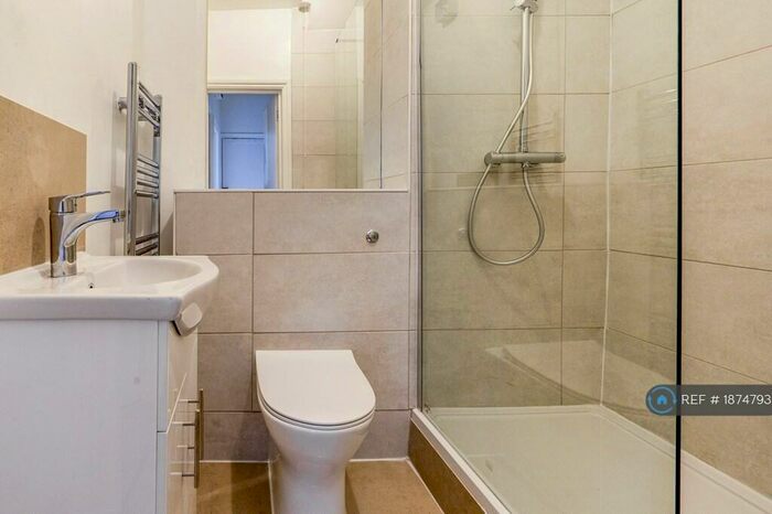 Studio To Rent In Glading Terrace, London, N16