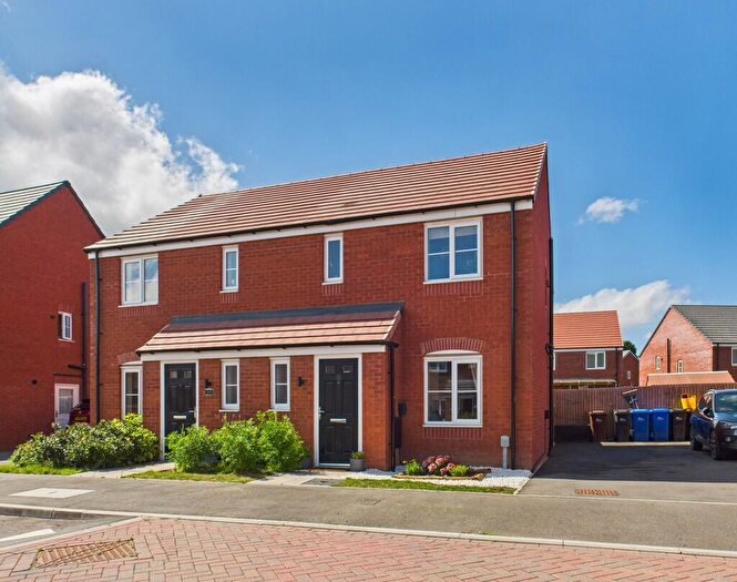 3 Bedroom Semi-Detached House For Sale In Attlee Avenue, Anslow, DE13