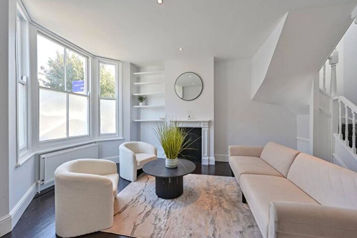 2 Bedroom House To Rent In Wycliffe Road, Shaftesbury Estate, London, SW11