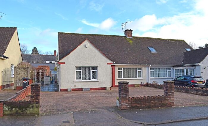 3 Bedroom Bungalow To Rent In King George V Drive East, Heath, Cardiff, CF14