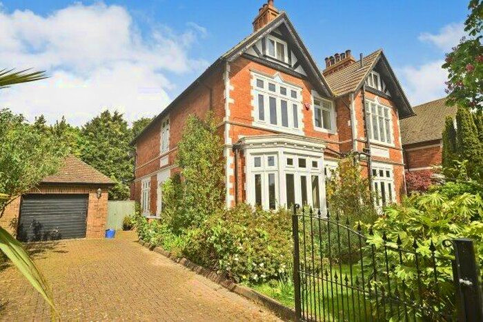 6 Bedroom Property To Rent In Radnor Park West, Folkestone, CT19