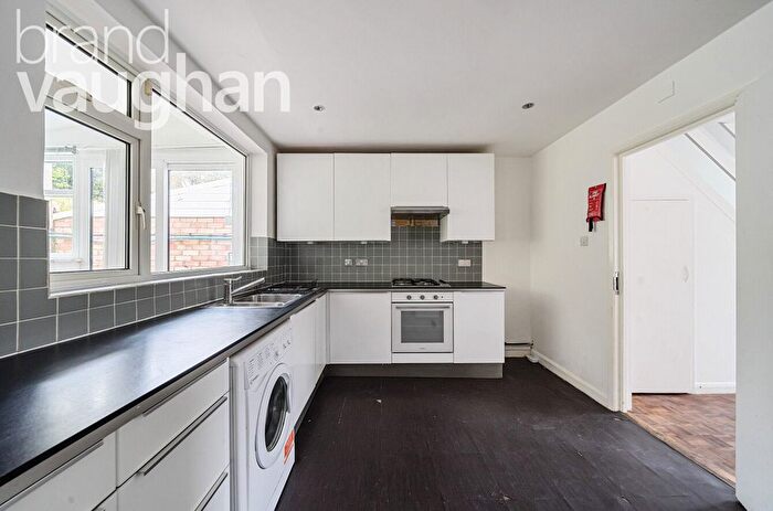 6 Bedroom Terraced House To Rent In Findon Road, Brighton, East Sussex, BN2
