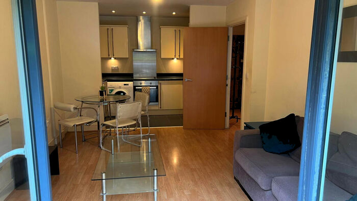 1 Bedroom Apartment To Rent In Capulet Square, Bromley By Bow, London, E3