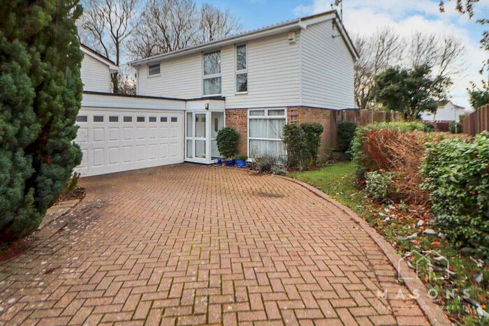 4 Bedroom Detached House To Rent In Farthing Drive, Letchworth Garden City, SG6
