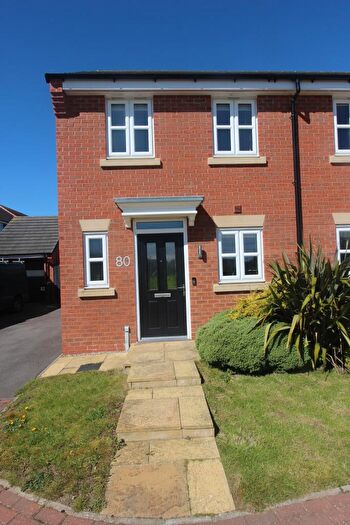 2 Bedroom House To Rent In Robin Drive, Kibworth, Leicester, LE8