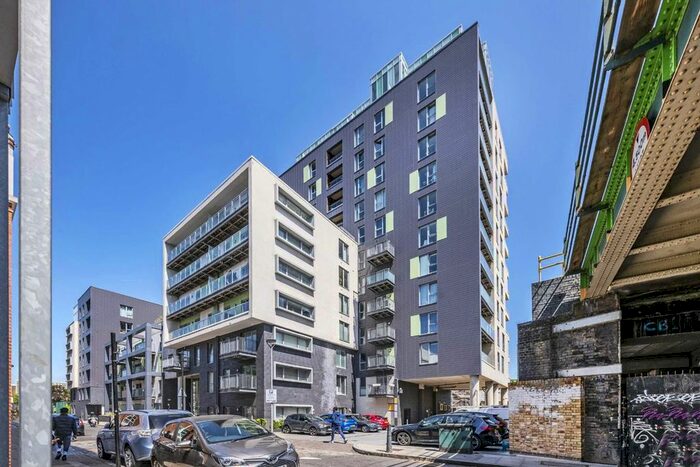 2 Bedroom Flat To Rent In Christian Street, London, E1